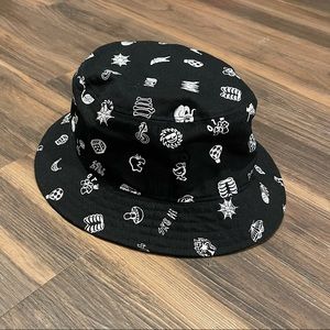 Vans bucket hat